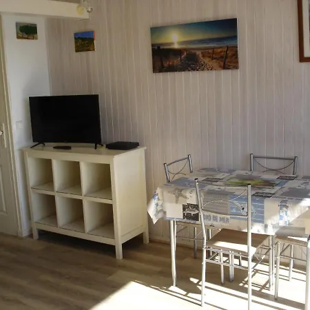 Juste A Cote De La Plage, Wifi Apartment Port-la-Nouvelle